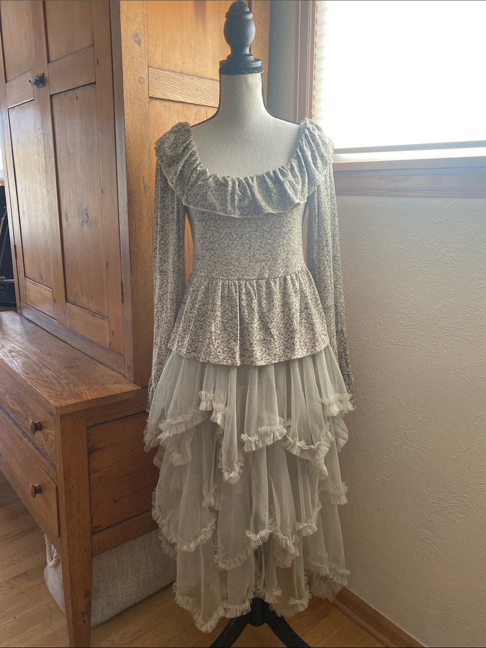 NWOT Peach Love California cream top with green floral trim